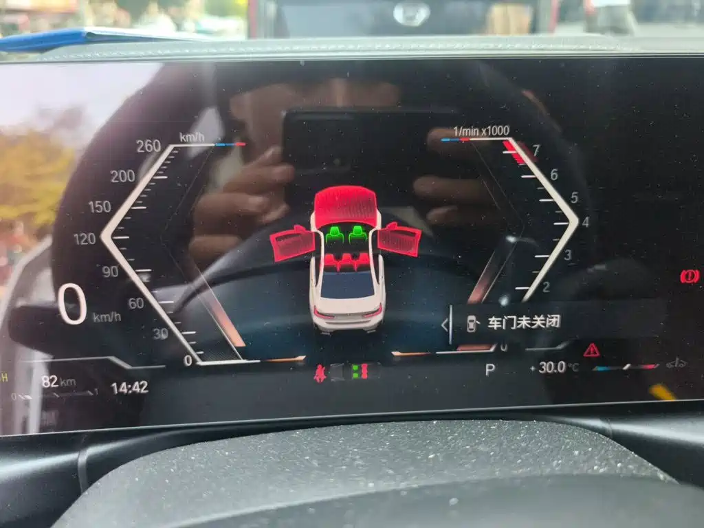 BMW 3 Series — миниатюра 7