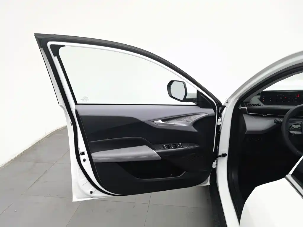 Changan Eado — миниатюра 8