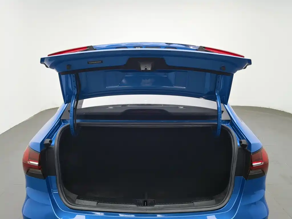 Roewe i5 — миниатюра 16