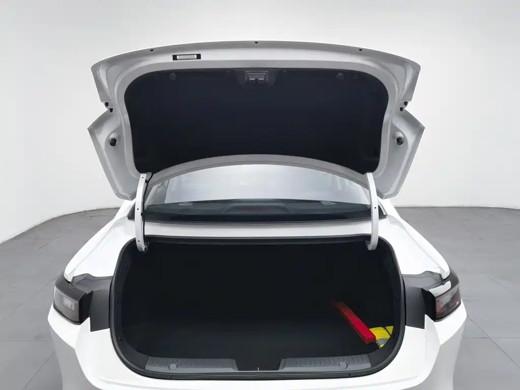 Changan Eado — миниатюра 16