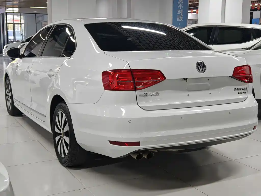 Volkswagen Sagitar — миниатюра 4