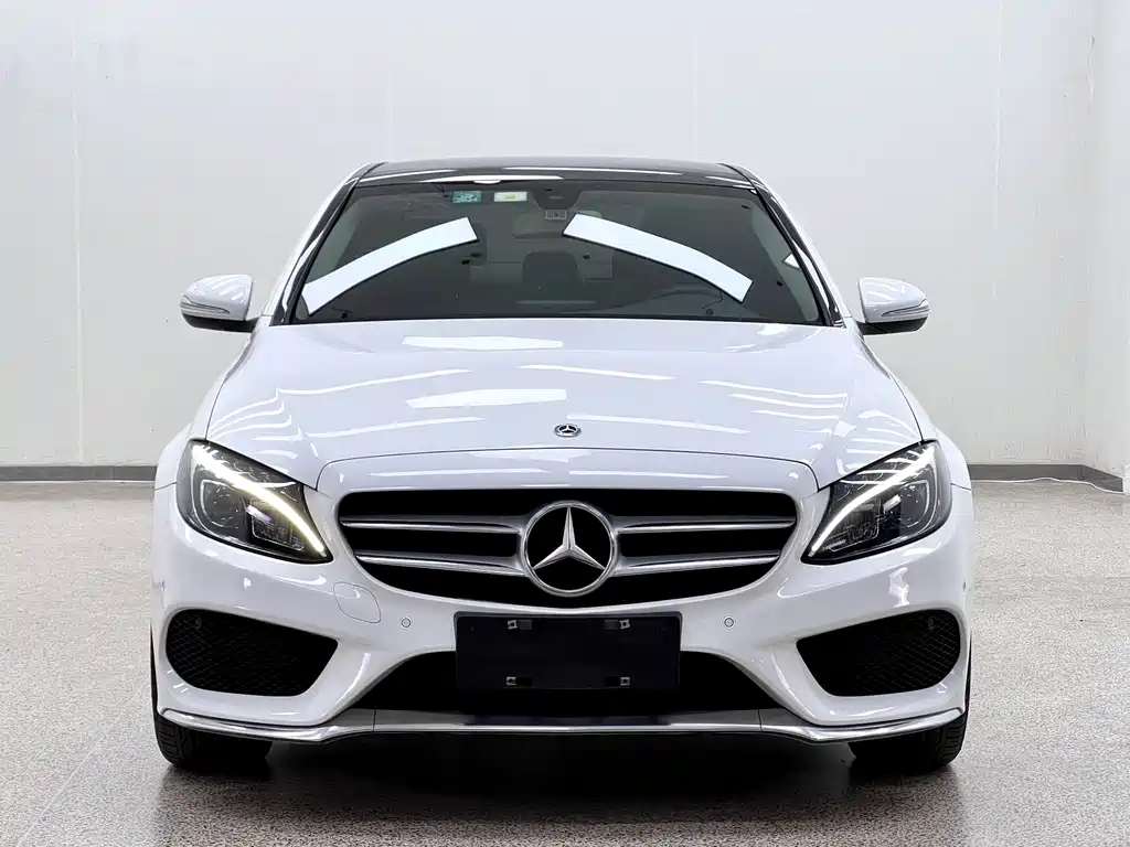 Mercedes-Benz C-Class — миниатюра 2