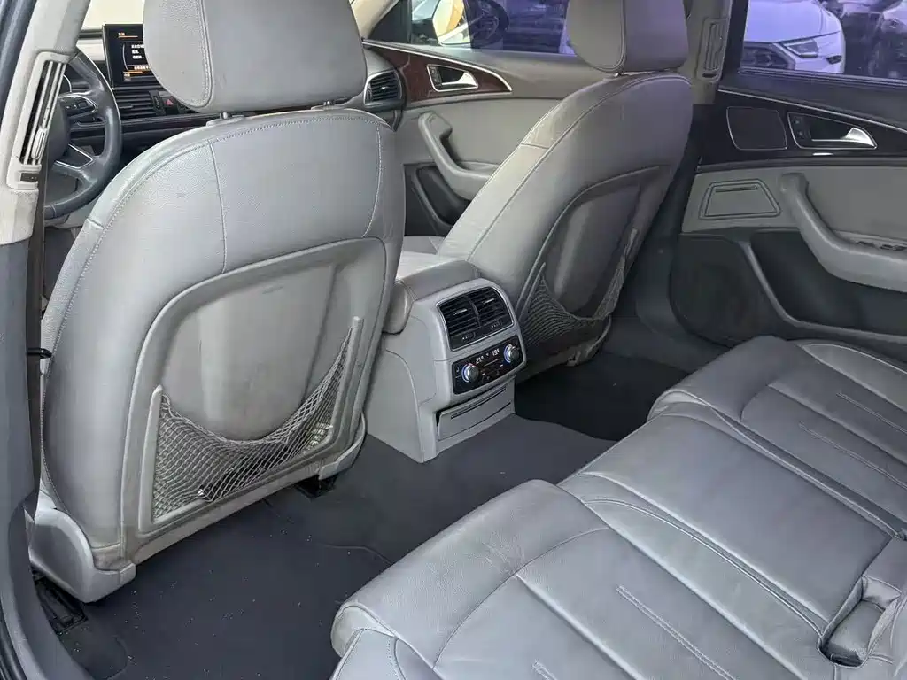 Audi A6L — миниатюра 10