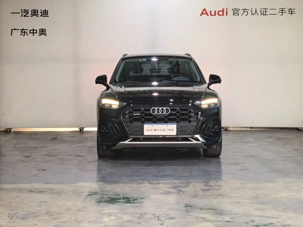 Audi Q5L — миниатюра 2