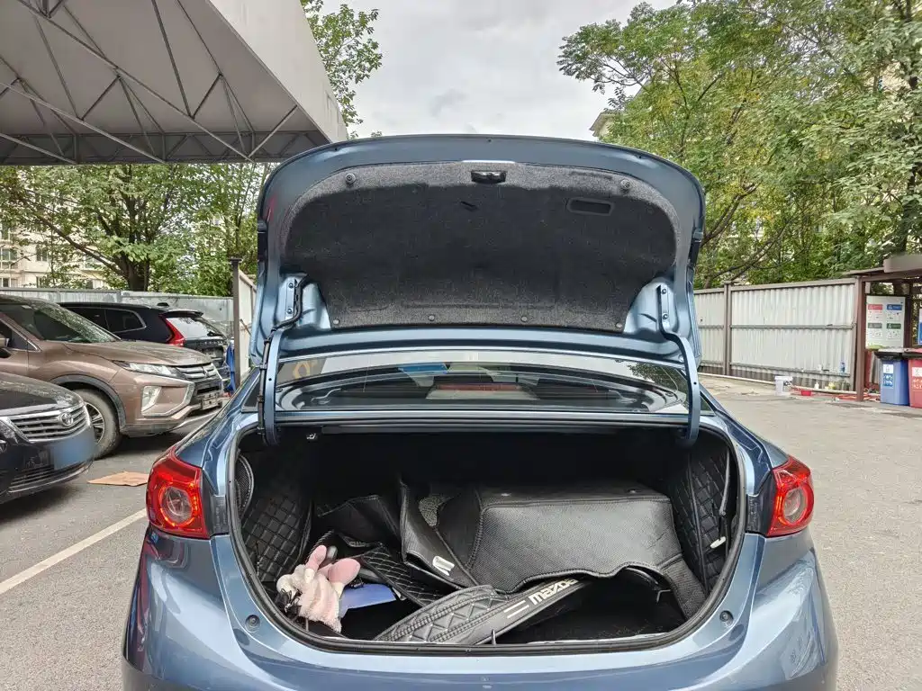Mazda 3 Axela — миниатюра 19