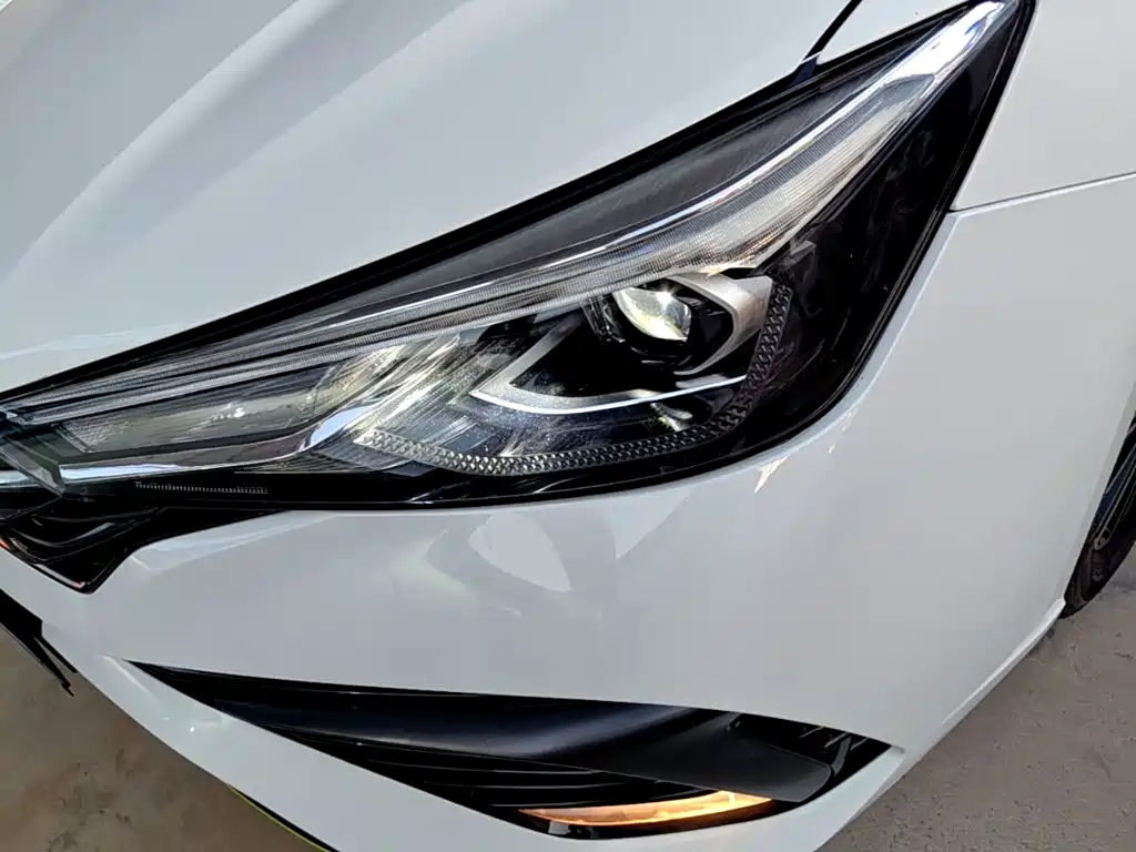 Roewe i5 — миниатюра 24