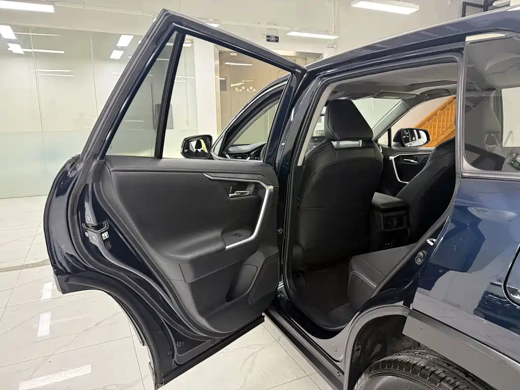 Toyota Wildlander — миниатюра 13