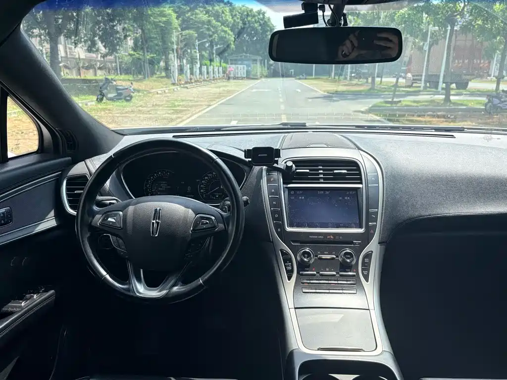 Lincoln MKX — миниатюра 11