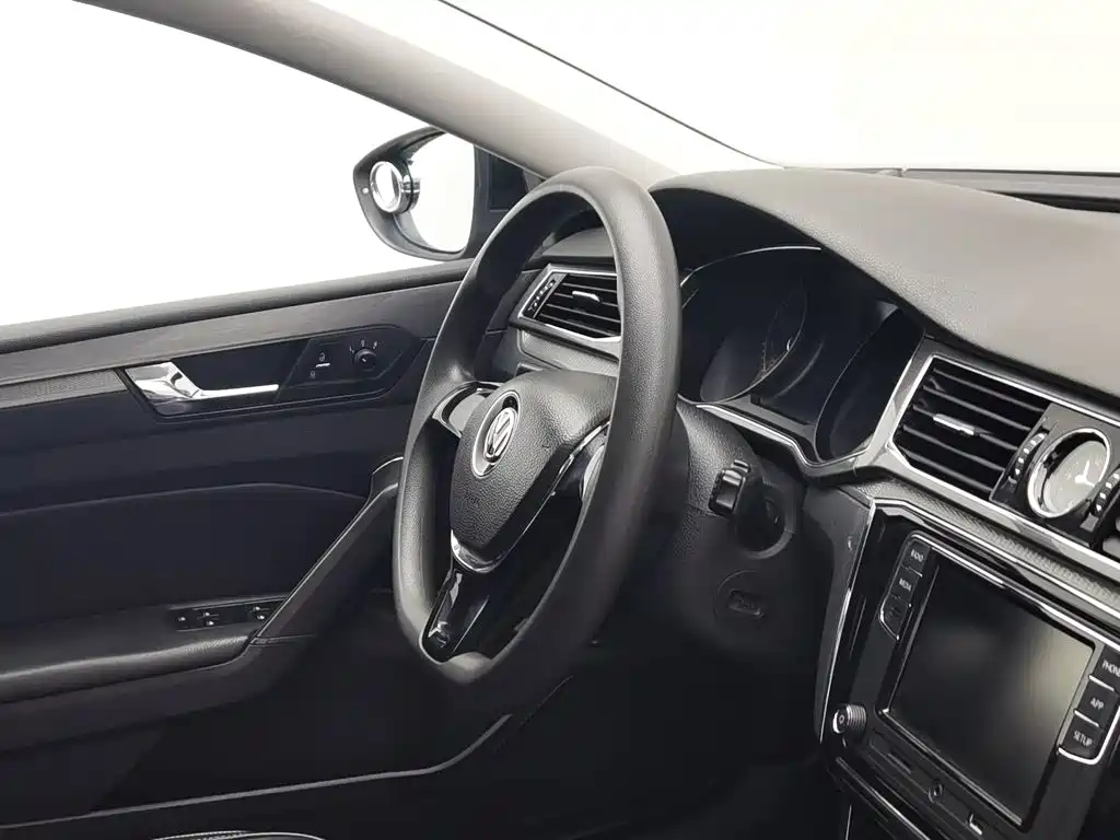 Volkswagen Passat — миниатюра 23