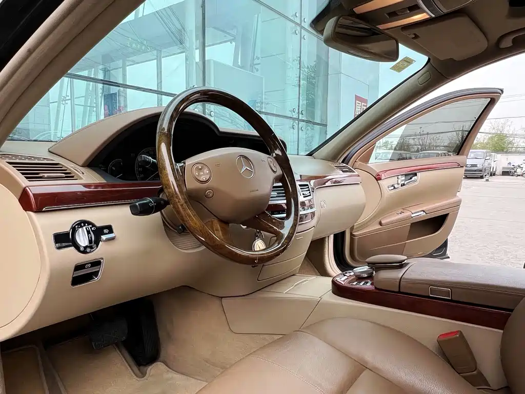 Mercedes-Benz S-Class — миниатюра 10