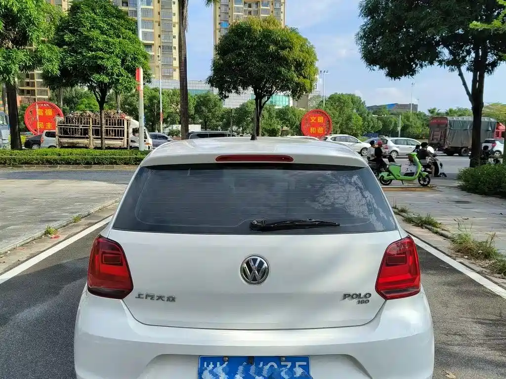 Volkswagen Polo — миниатюра 4