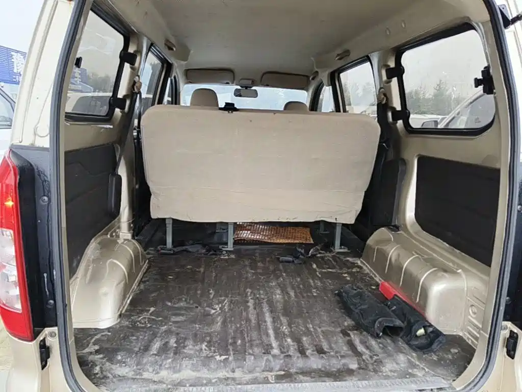 Wuling Hongguang V — миниатюра 19