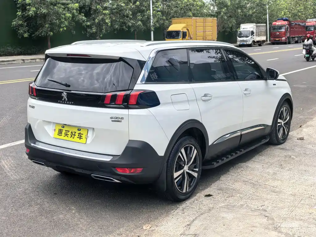 Peugeot 5008 — миниатюра 12