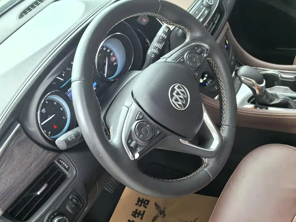 Buick Envision Plus — миниатюра 8