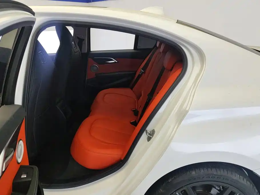 BMW 1 Series — миниатюра 11
