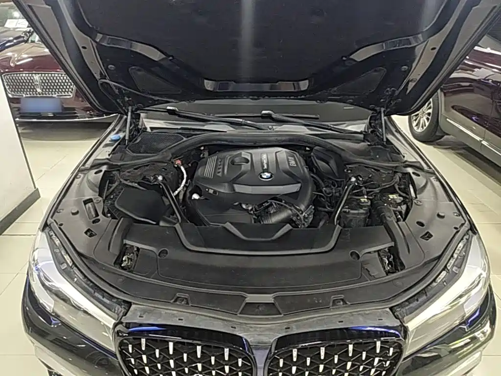 BMW 7 Series — миниатюра 20