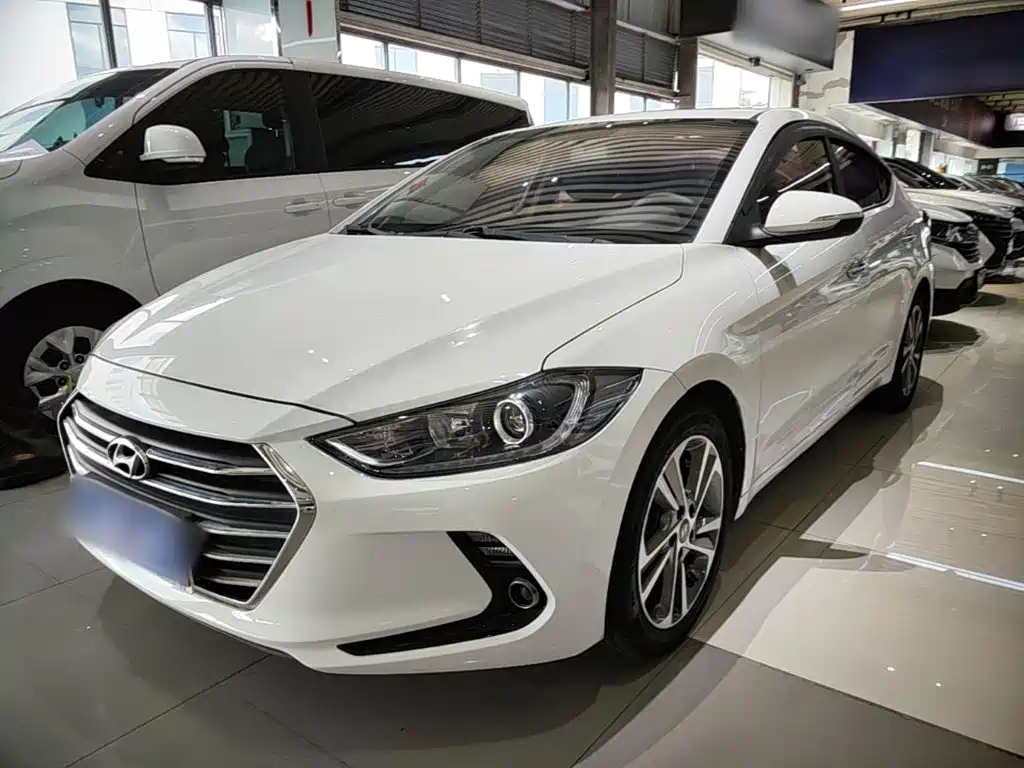 Hyundai Elantra — миниатюра 2