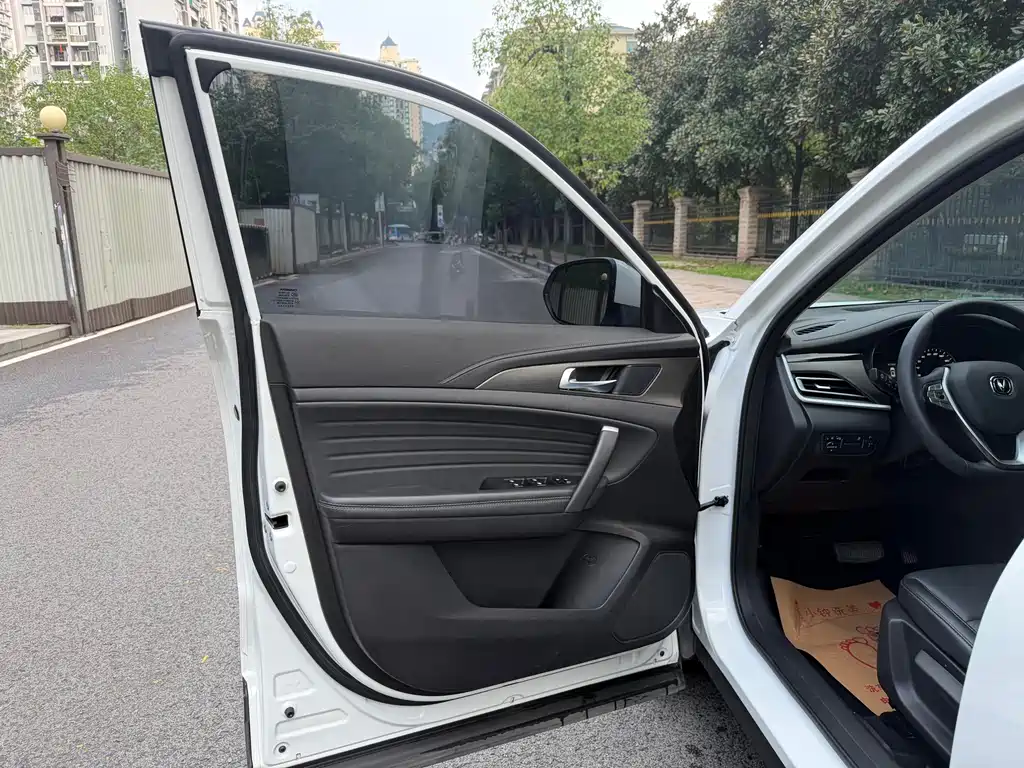 Changan CS35PLUS — миниатюра 16