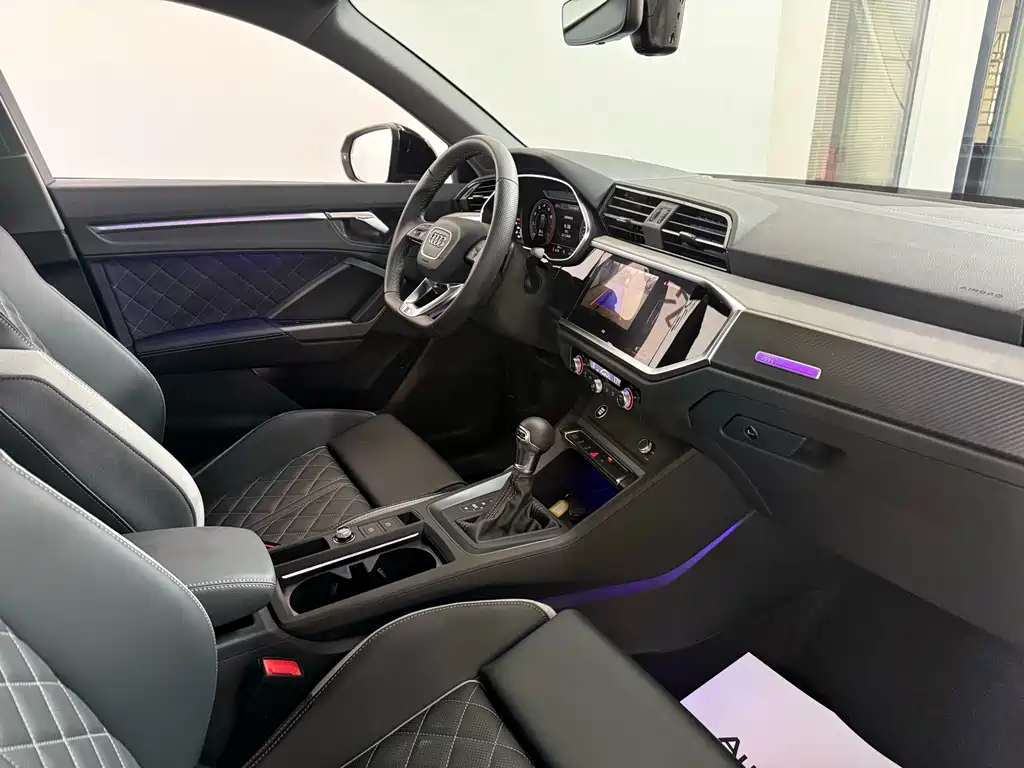 Audi Q3 Sportback — миниатюра 8