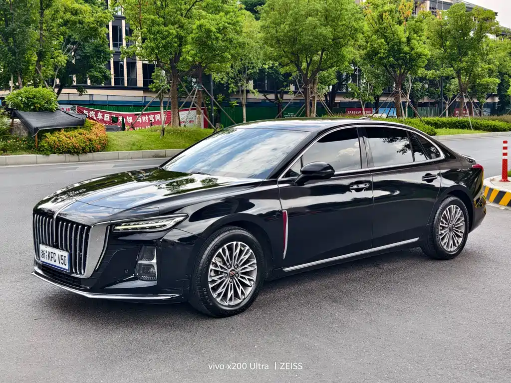 2023 Hongqi H5 - zdjęcie 1 z 16