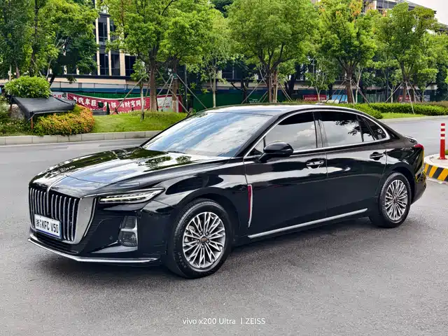 2023 Hongqi H5