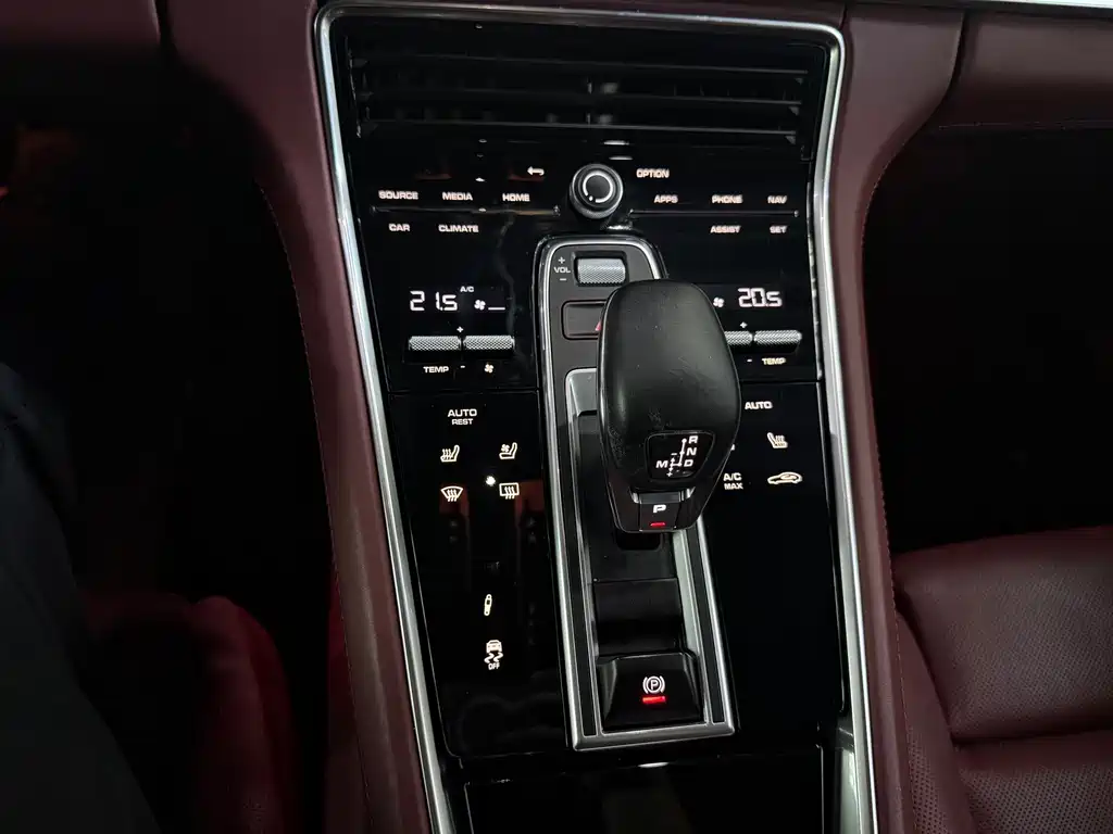 Porsche Panamera — миниатюра 10