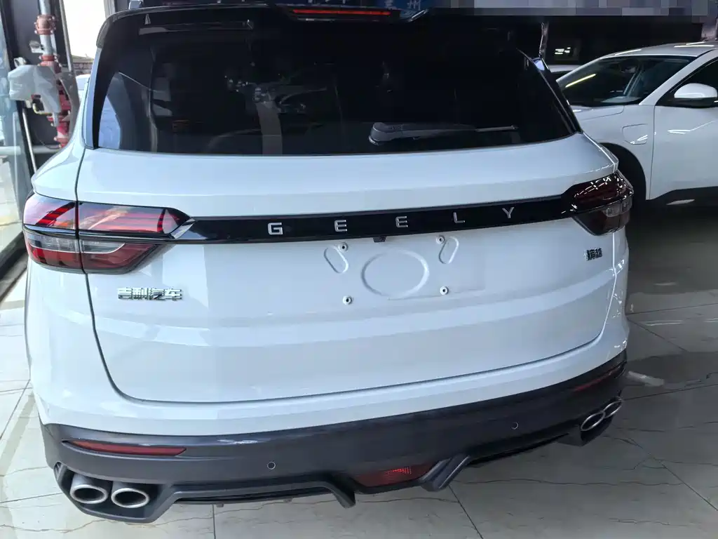 Geely Binyue — миниатюра 5