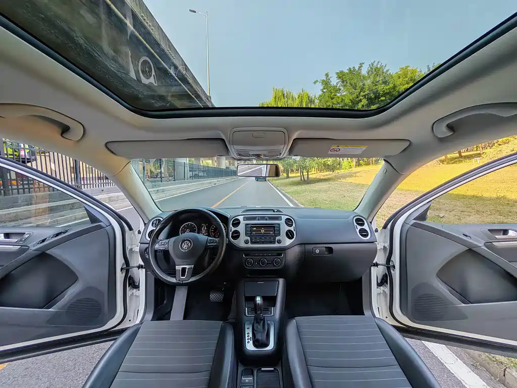 Volkswagen Tiguan — миниатюра 6