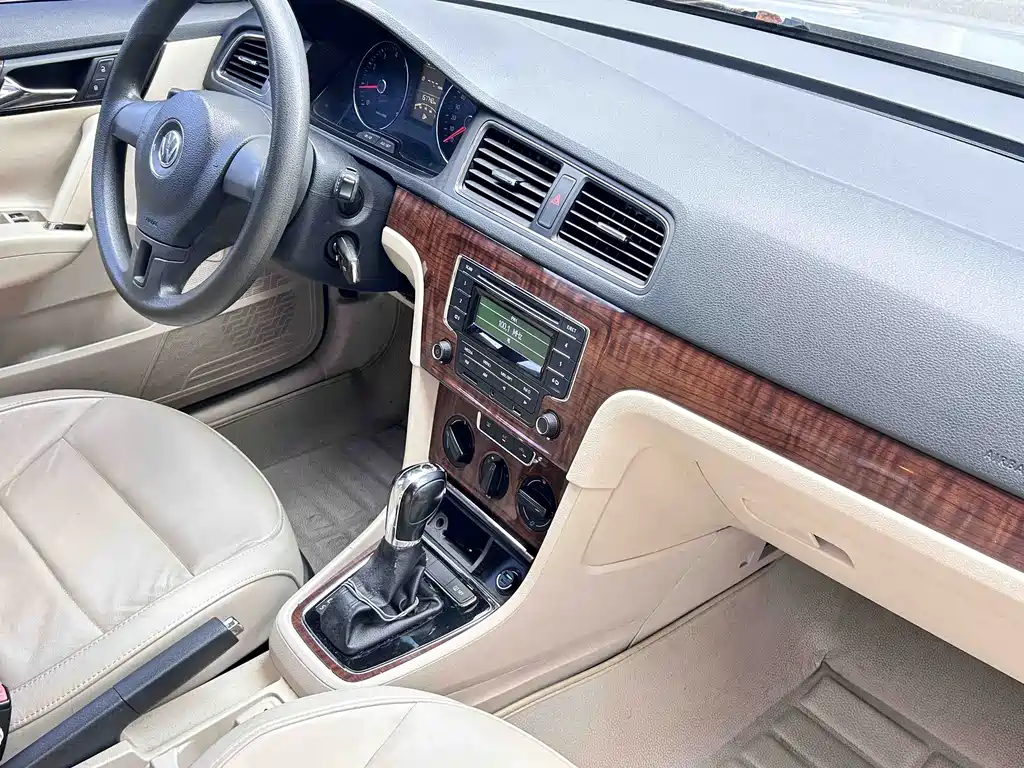 Volkswagen Lavida — миниатюра 10