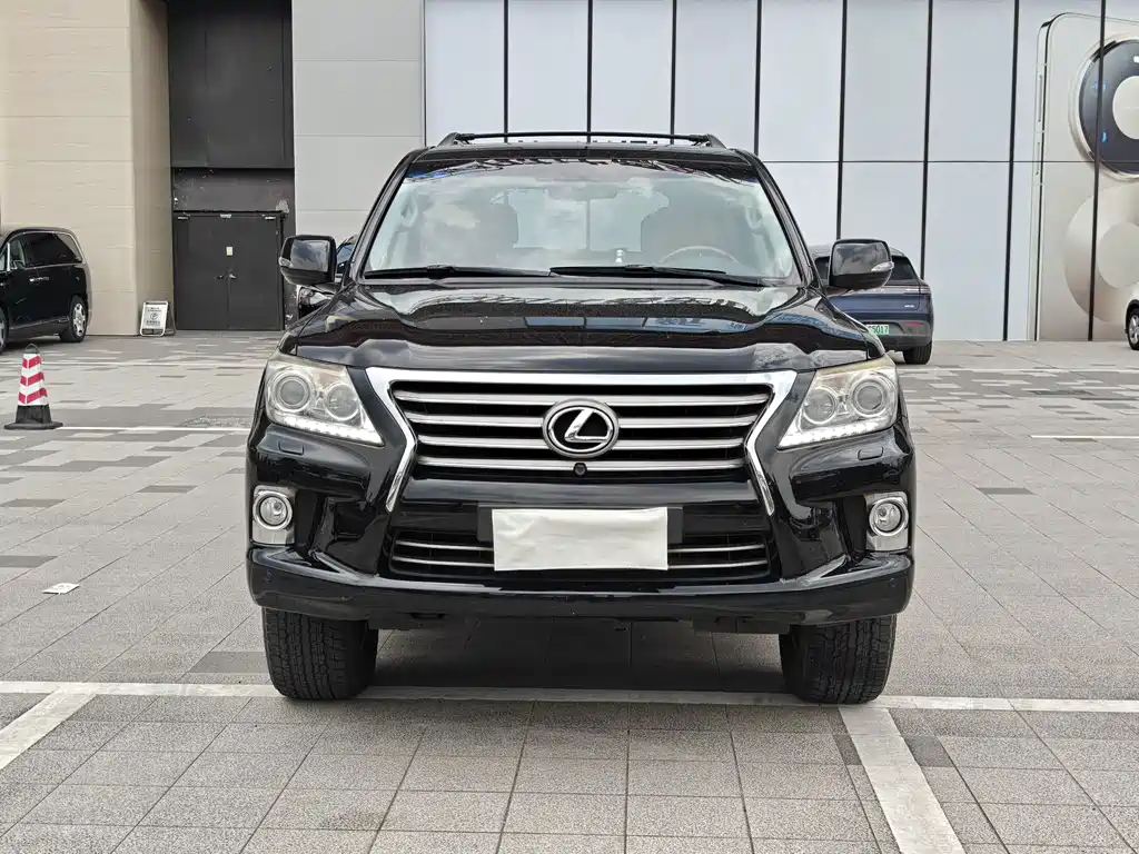 Lexus LX 570, фото 2