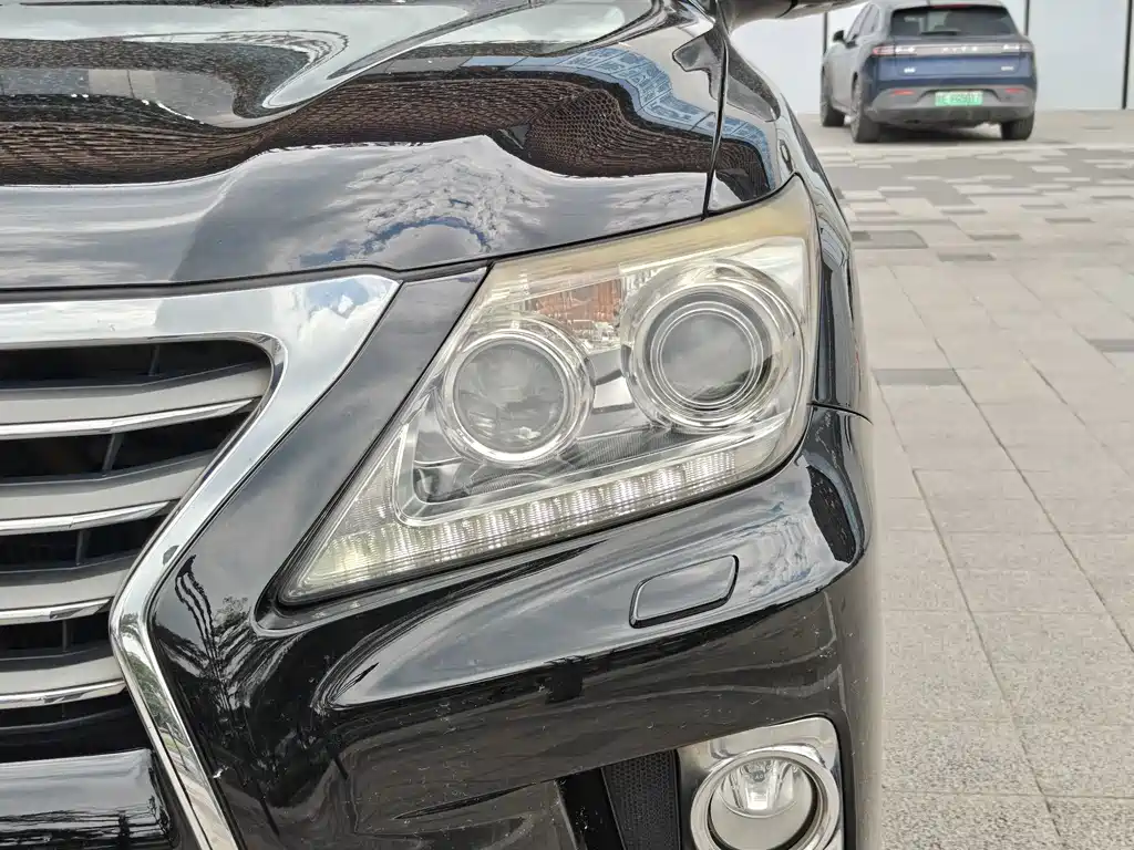 Lexus LX 570, фото 11