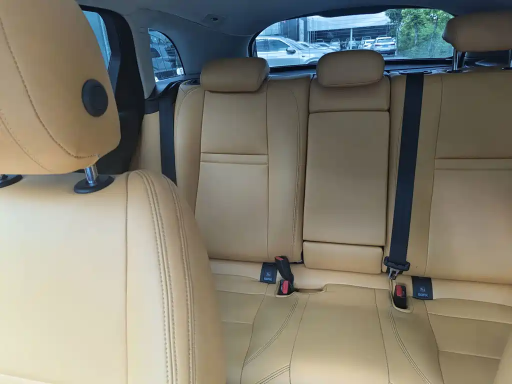 Land Rover Velar — миниатюра 5