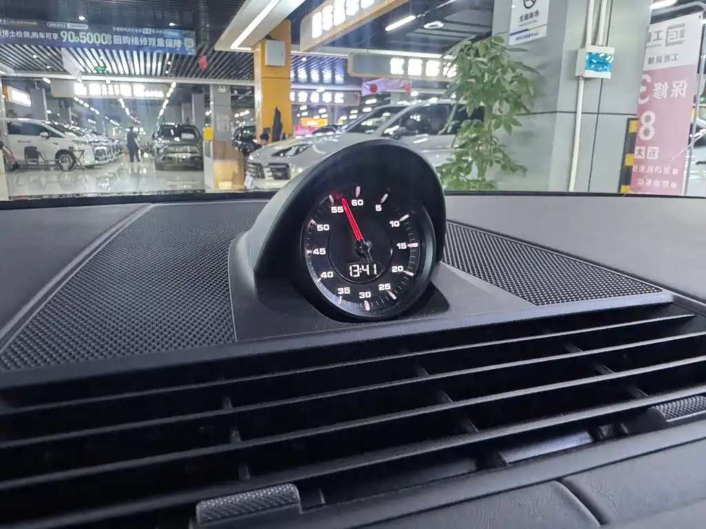 Porsche Panamera — миниатюра 9