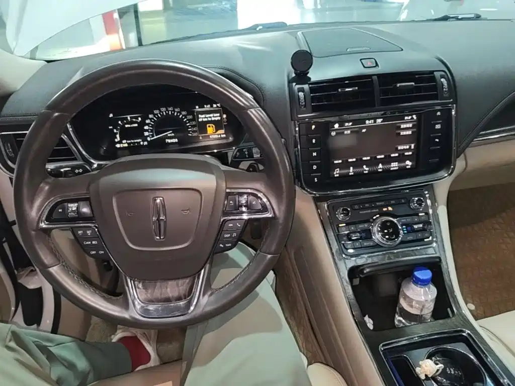 Lincoln Continental — миниатюра 10