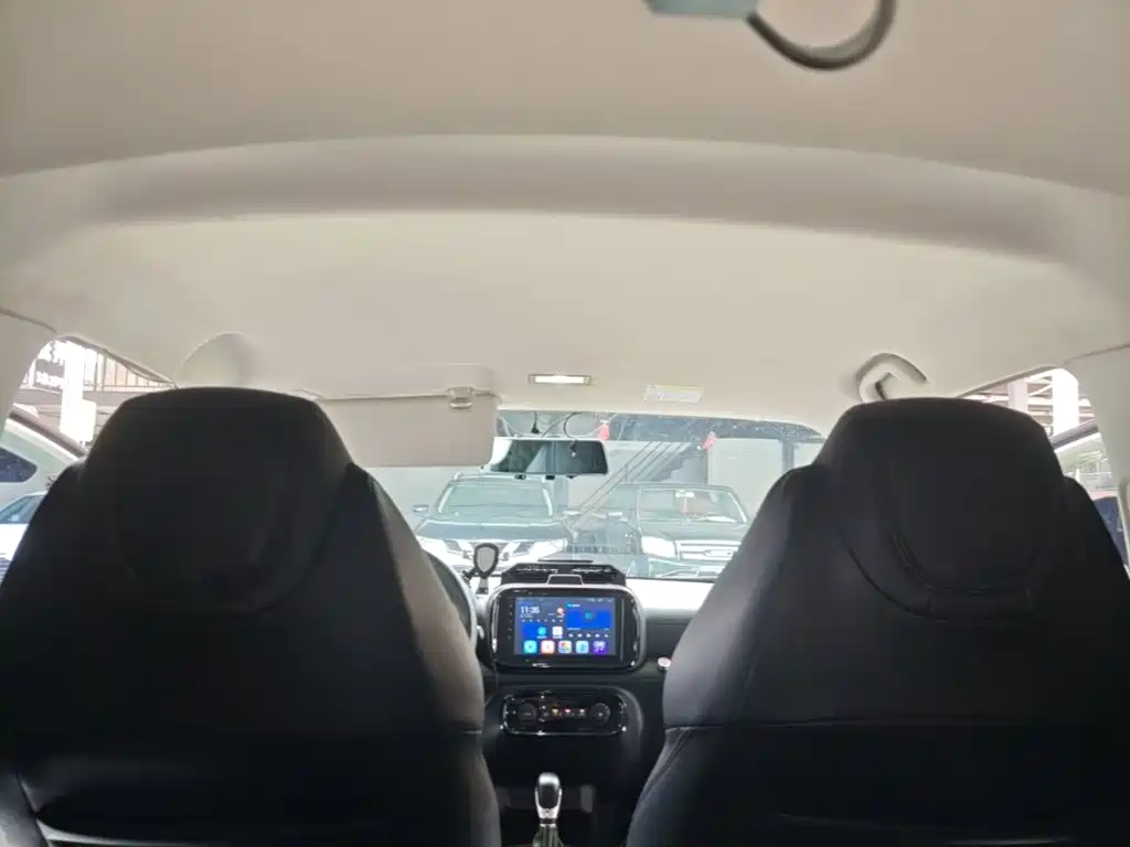 Roewe Clever — миниатюра 18