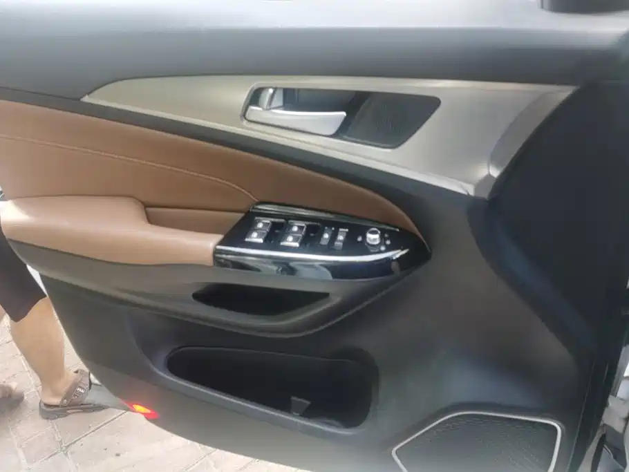 Changan CS95 — миниатюра 7