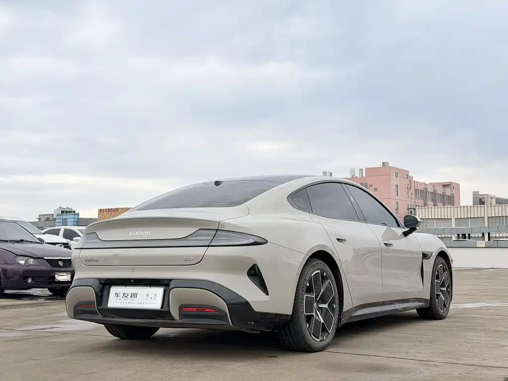 Xiaomi SU7 — миниатюра 12