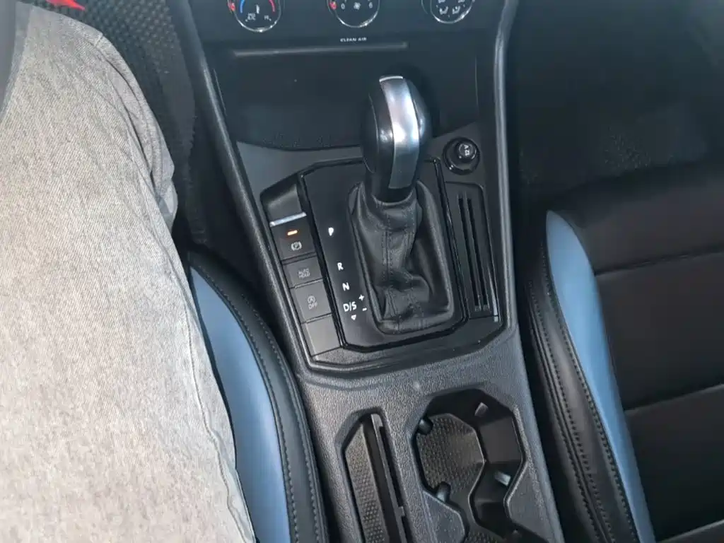 Volkswagen Lavida — миниатюра 14