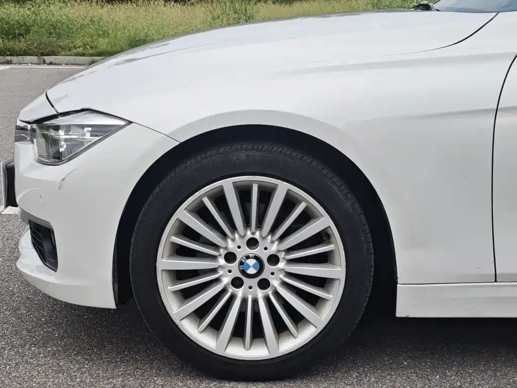 BMW 3 Series — миниатюра 5