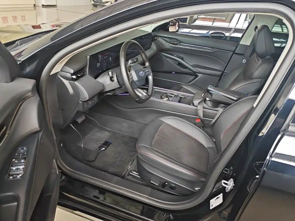 Ford Mondeo — миниатюра 15