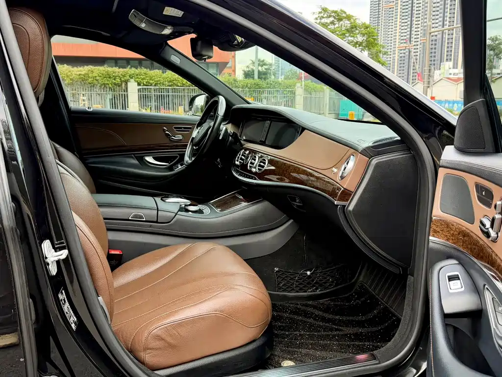 Mercedes-Benz S-Class — миниатюра 12
