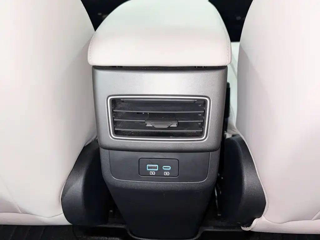 BYD Yuan UP — миниатюра 29