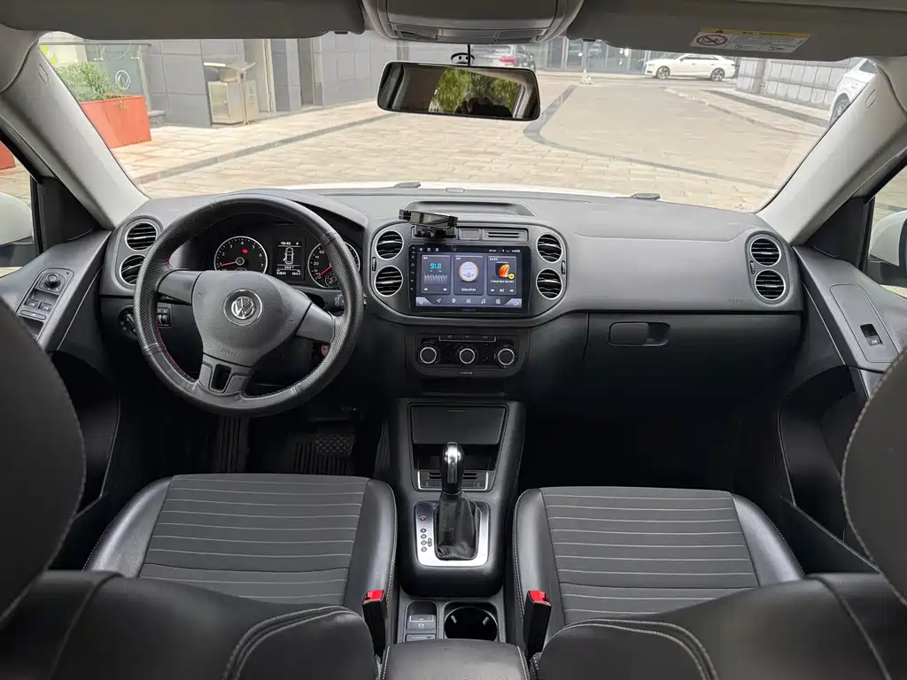 Volkswagen Tiguan — миниатюра 5