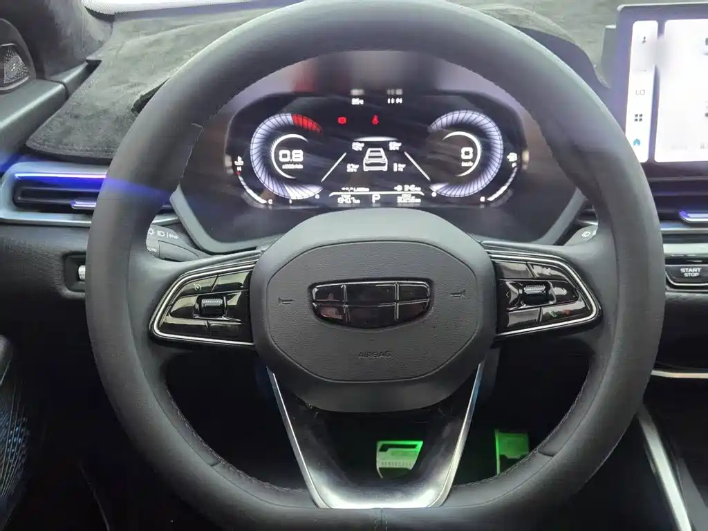 Geely Emgrand — миниатюра 10