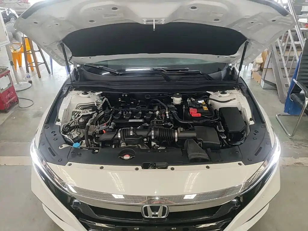 Honda Accord — миниатюра 20