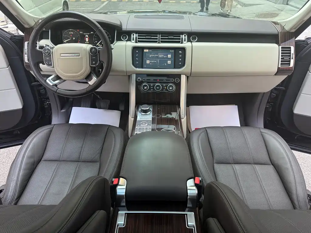 Land Rover Range Rover — миниатюра 12