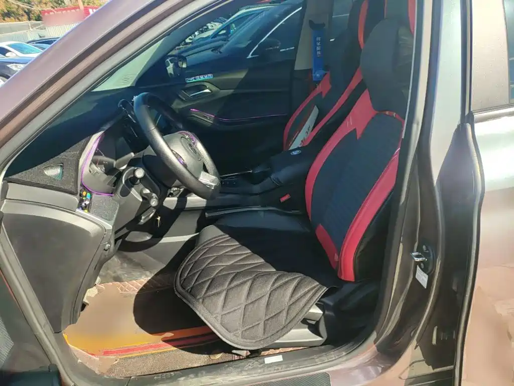 MG MG5 — миниатюра 15