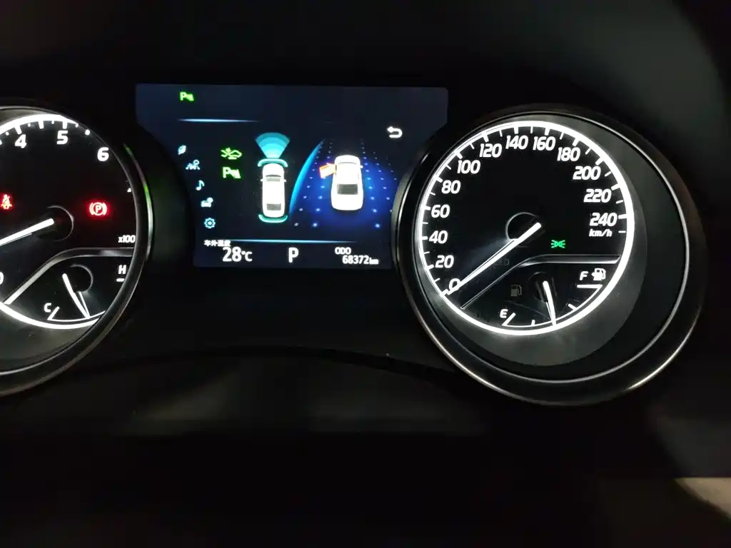 Toyota Camry — миниатюра 8