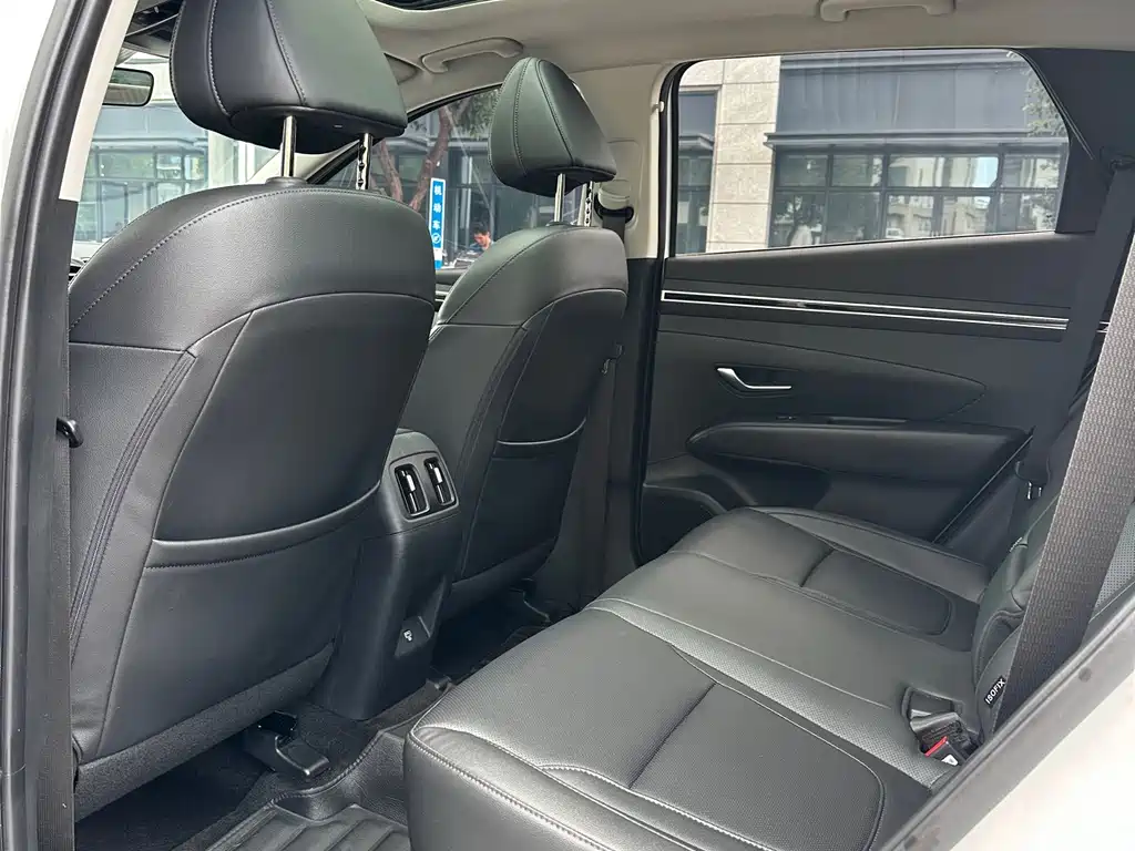Hyundai Tucson — миниатюра 6