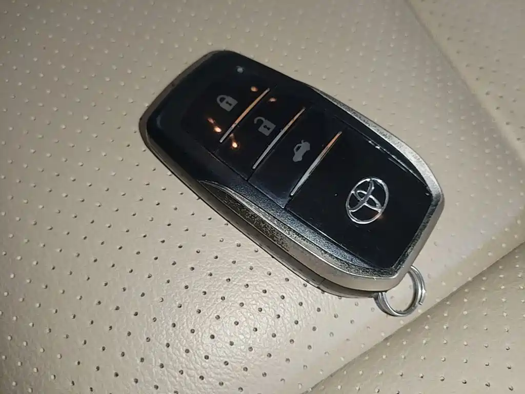 Toyota Highlander — миниатюра 9